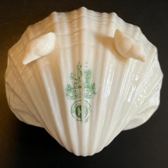 Vintage Belleek Mini Shell Trinket Dish Ireland - Picture 6 of 8